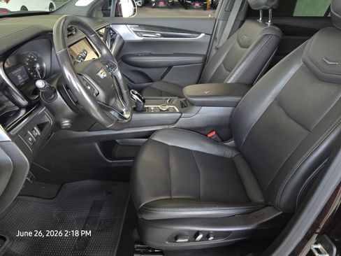 Used 2020 Cadillac XT6 Premium Luxury FWD image 14