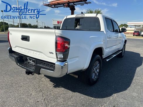 Used 2019 Toyota Tacoma SR5 RWD image 5