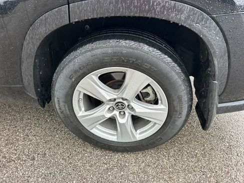 Used 2023 Toyota Highlander L image 53