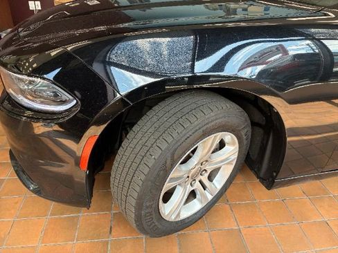 Used 2021 Dodge Charger SXT w/ Leather Interior Group image 7
