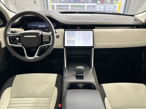 Used 2024 Land Rover Discovery Sport S image 13