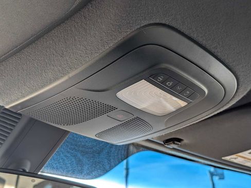 Used 2025 Mercedes-Benz Sprinter 2500 image 35