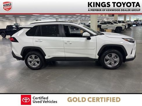 Certified 2024 Toyota RAV4 LE AWD/4WD image 9