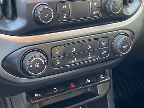 Used 2022 Chevrolet Colorado LT w/ Fleet Safety Package RWD image 38