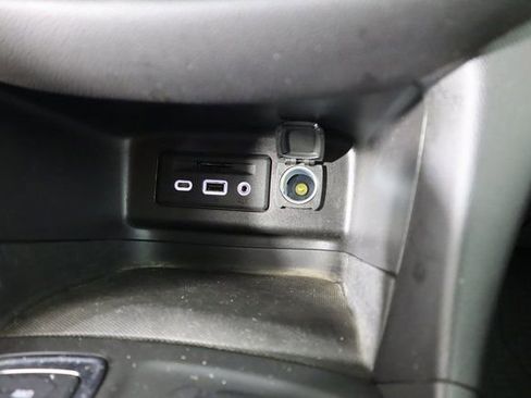 Used 2024 Chevrolet Equinox LT image 44