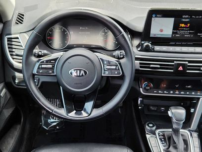 Used 2021 Kia Seltos SX w/ SX Sunroof Package