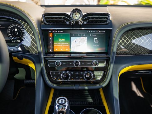 Used 2025 Bentley Bentayga S Black Edition image 27