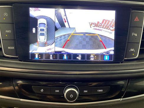 Used 2022 Buick Enclave Avenir w/ Avenir Technology Package image 17