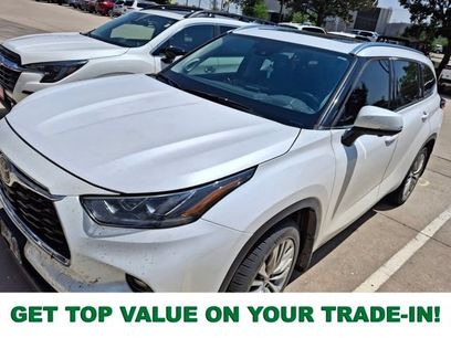 Used 2023 Toyota Highlander Platinum