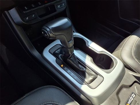 Used 2020 Chevrolet Colorado ZR2 image 10