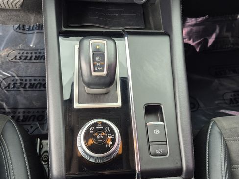 Used 2022 Mitsubishi Outlander SE FWD image 26