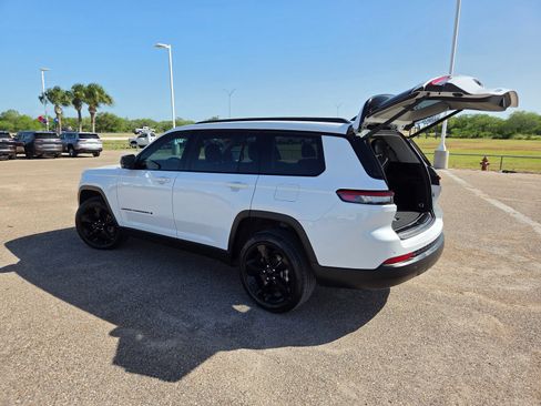 Used 2024 Jeep Grand Cherokee L Limited w/ Luxury Tech Group II RWD image 25