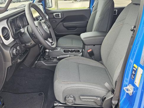 New 2025 Jeep Wrangler Unlimited Sport image 9