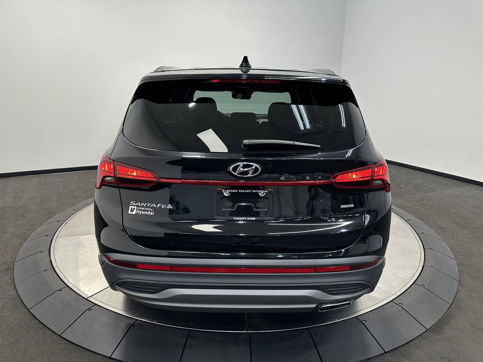 Certified 2023 Hyundai Santa Fe SE AWD/4WD image 6
