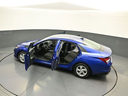 Certified 2023 Hyundai Elantra SE w/ Cargo Package image 43