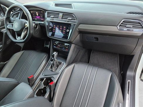 Used 2023 Volkswagen Tiguan SE R-Line FWD image 22