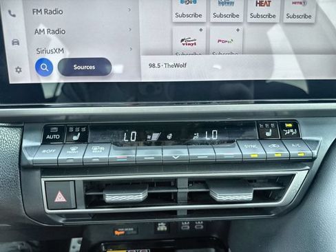 Used 2025 Toyota Camry XSE FWD image 18
