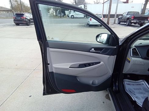 Used 2018 Hyundai Tucson SEL w/ Cargo Package image 14