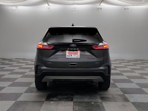 Used 2022 Ford Edge SEL w/ Convenience Package image 8