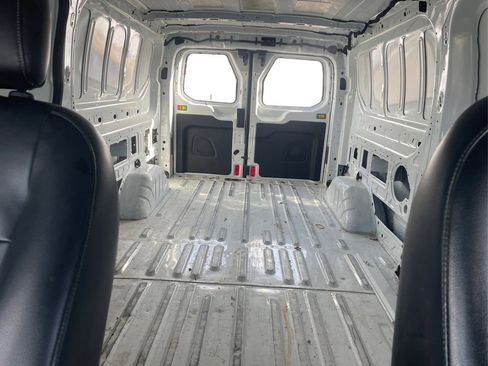 Used 2020 Ford Transit 250 Base image 10