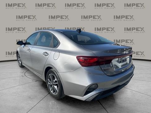 Used 2024 Kia Forte LXS image 3