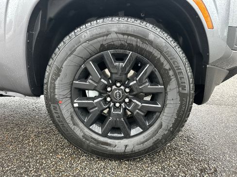 New 2026 Nissan Frontier SV w/ SV Convenience Package image 12
