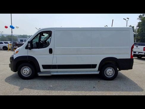 Used 2025 RAM ProMaster 2500 w/ U-Haul Equipment Group FWD image 5