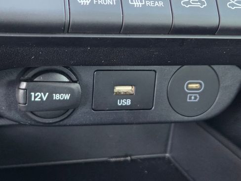 Used 2024 Hyundai Elantra SEL FWD image 18