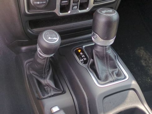 Used 2024 Jeep Wrangler Unlimited Sahara AWD/4WD image 26
