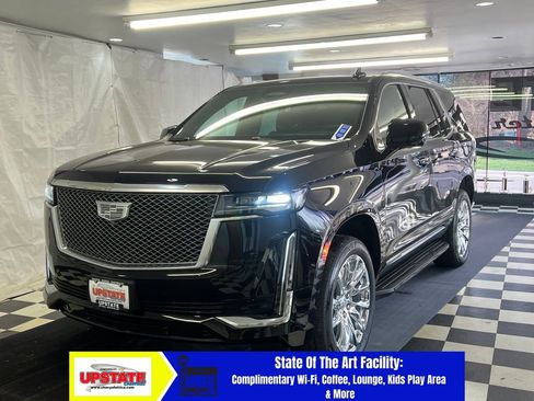 Used 2023 Cadillac Escalade Premium Luxury w/ LPO, Radiant Package image 3