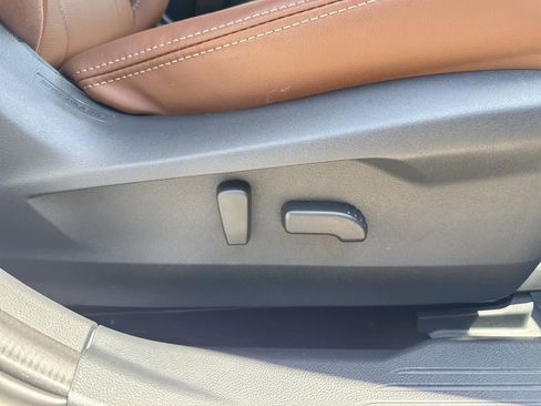 Used 2025 Subaru Outback Touring XT image 39