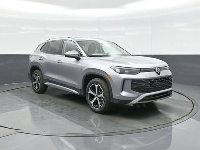 New 2026 Volkswagen Tiguan SE
