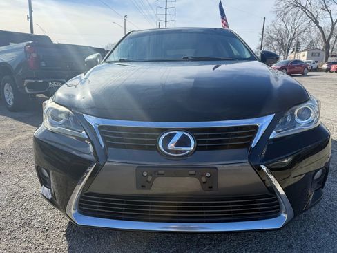Used 2017 Lexus CT 200h w/ Navigation System Package image 9