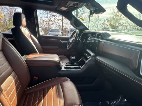 Used 2023 GMC Sierra 1500 Denali Ultimate image 18