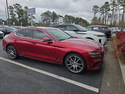 Used 2023 Genesis G70 2.0T image 4