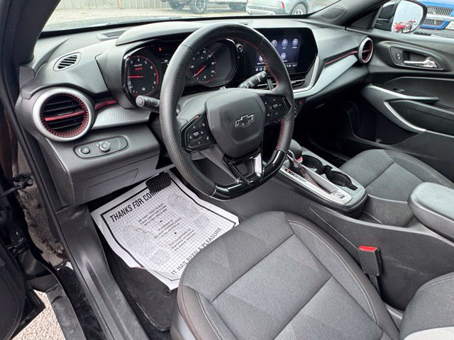 Used 2026 Chevrolet Trax RS FWD image 13