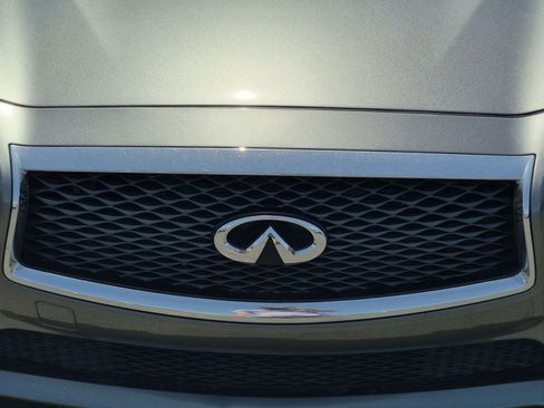 Used 2015 INFINITI Q50 Hybrid AWD w/ Navigation Package image 10