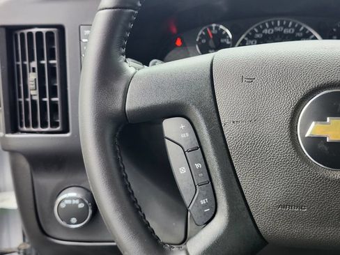 Used 2022 Chevrolet Express 3500 w/ Power Convenience Package RWD image 20