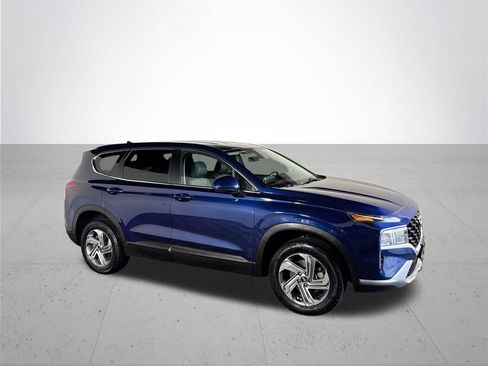 Used 2023 Hyundai Santa Fe SE image 4