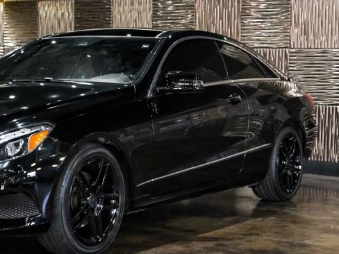Used 2015 Mercedes-Benz E 400 4MATIC Coupe w/ Premium 1 Package image 9