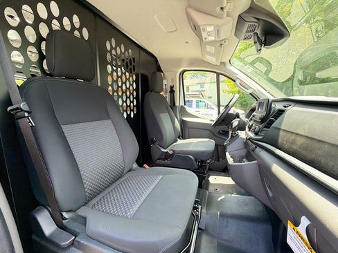 Used 2025 Ford Transit 250 Low Roof w/ Exterior Upgrade Package RWD image 29