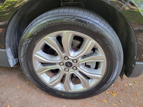 Used 2024 Ford Edge Titanium AWD/4WD image 15