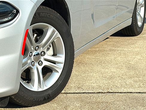 Used 2023 Dodge Charger SXT image 3