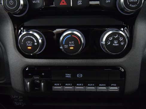 New 2026 RAM 5500 Tradesman w/ Chrome Appearance Group AWD/4WD image 23