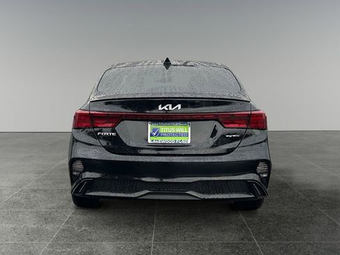 Used 2024 Kia Forte GT-Line w/ GT-Line Premium Package image 6