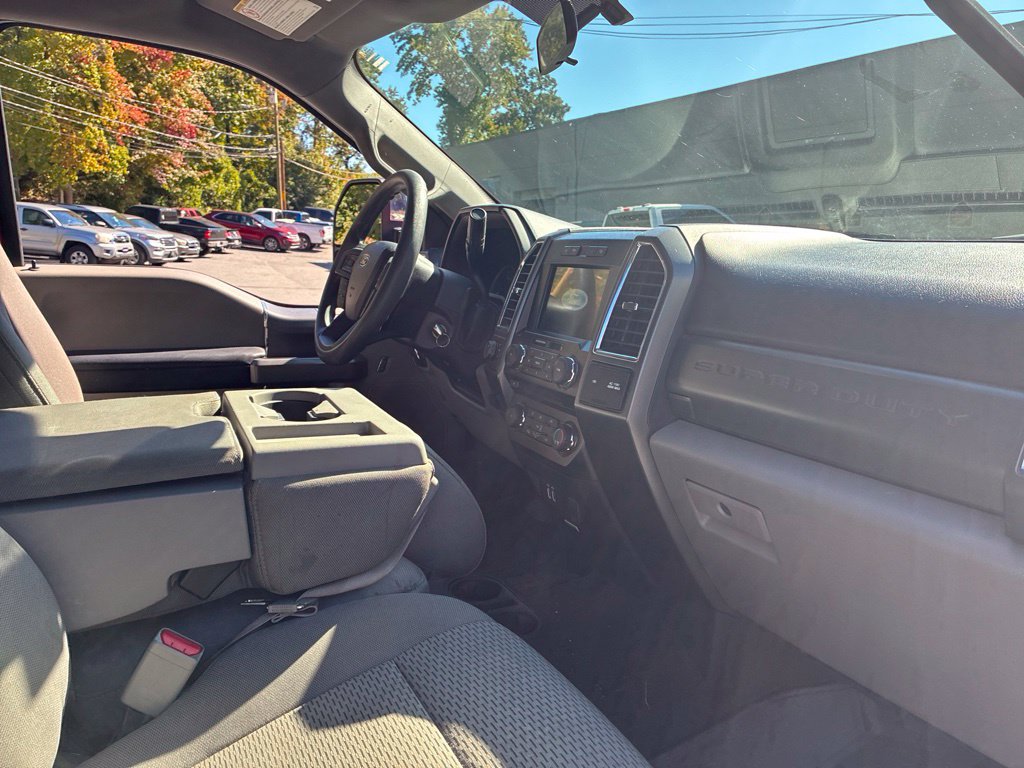 Used 2017 Ford F350 XLT w/ XLT Premium Package AWD/4WD image 29