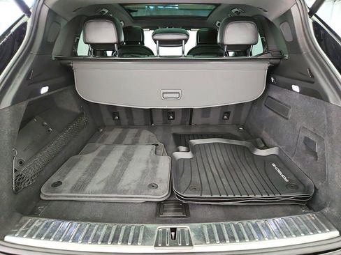 Used 2020 Porsche Cayenne AWD/4WD image 33
