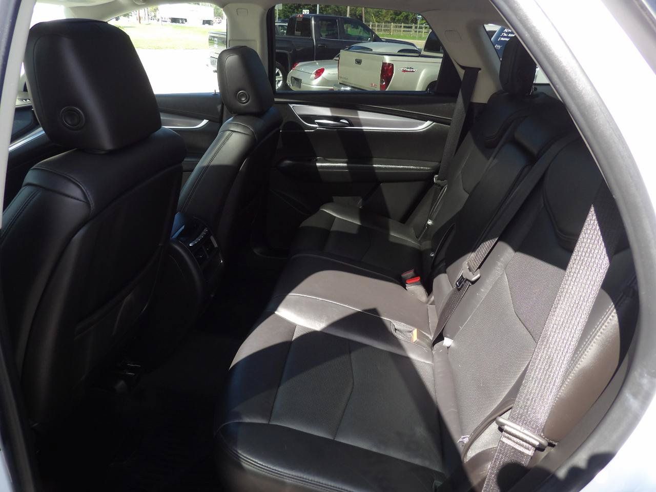 Used 2019 Cadillac XT5 Premium Luxury FWD image 24