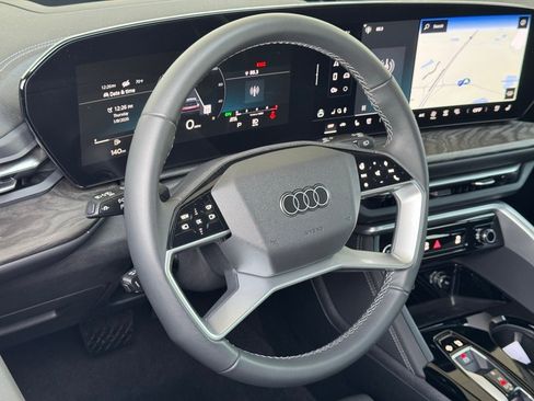 New 2025 Audi Q5 Prestige image 16