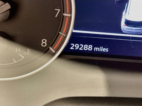 Used 2023 Nissan Rogue S AWD/4WD image 19